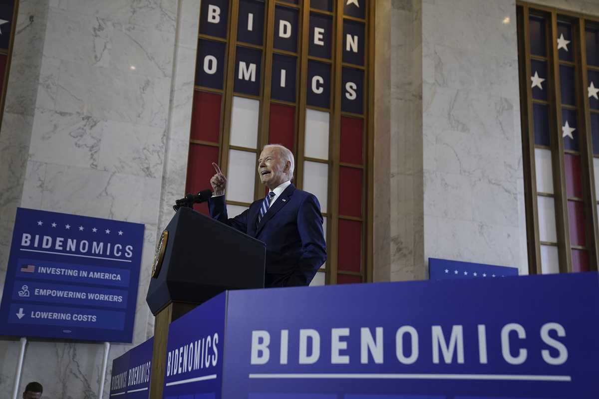 What's 'Bidenomics'? The president hopes a dubious nation embraces his ...