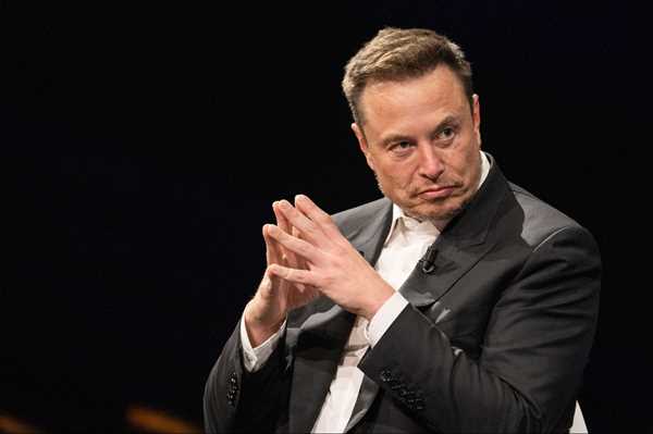 'Bring Back Twitter': Elon Musk Booed, Jeered at Video Game Competition