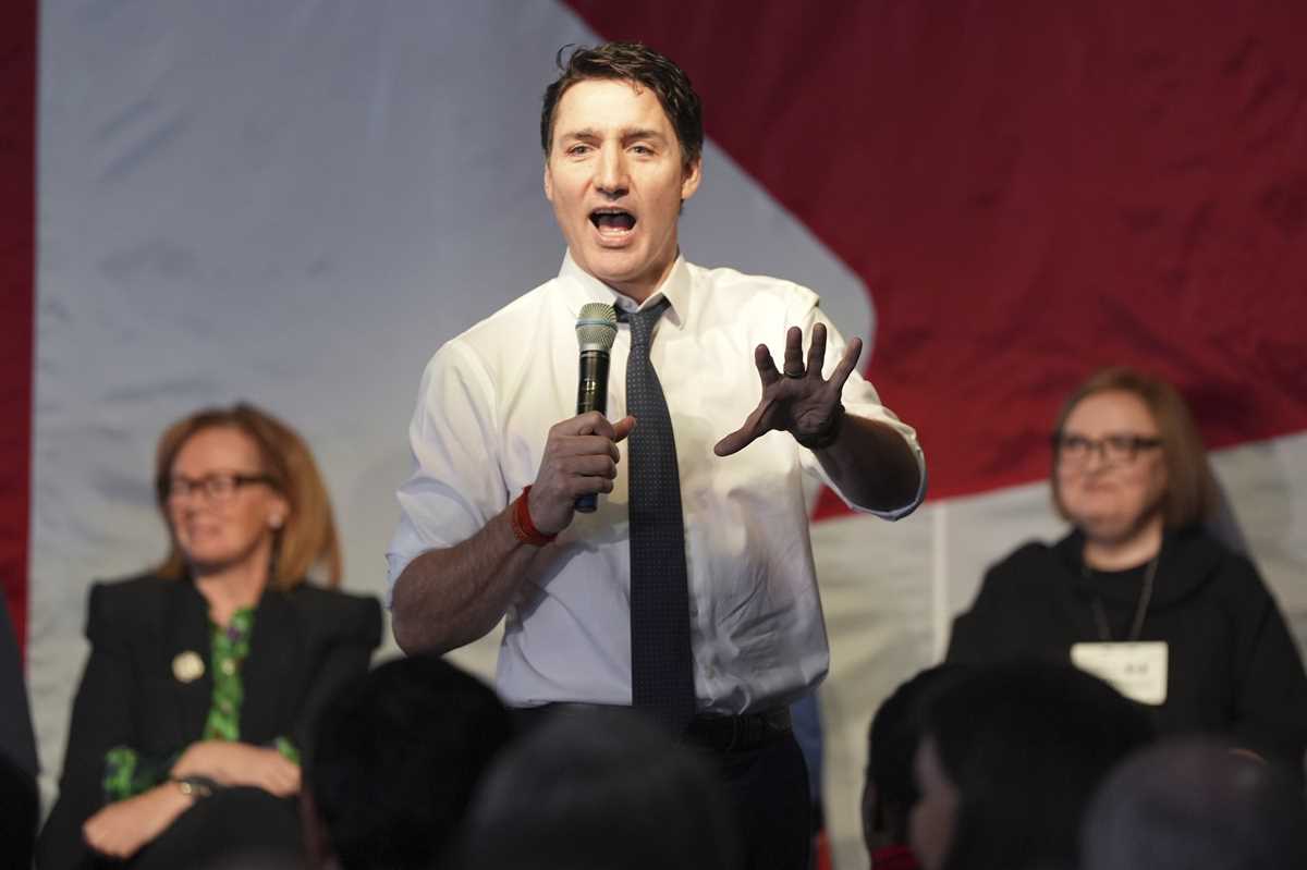 https://www.marketbeat.com/images/associated-press/canada-us-summit-2025-02-07-1-primaryphoto.jpg