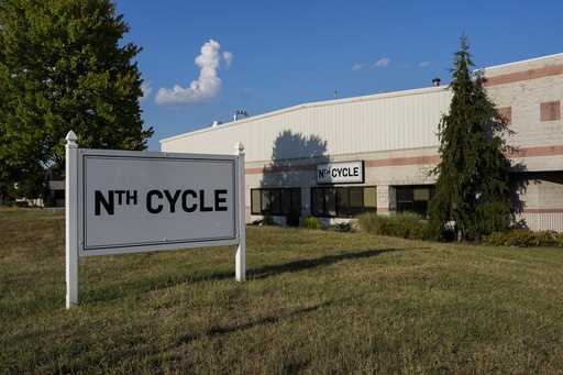 A sign stands outside Nth Cycle, Thursday, Sept