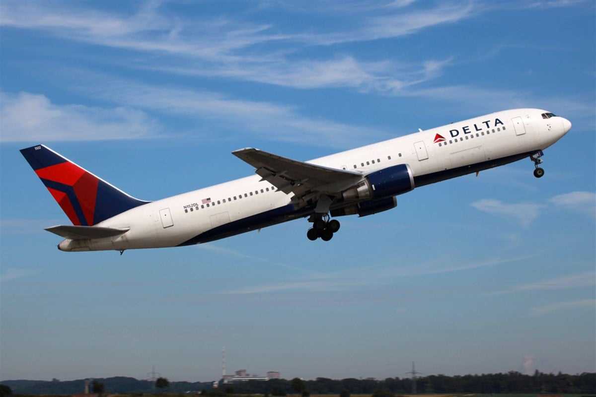 Delta Does A Double Take Clear Skys Or Turbulence In 2024 2024 01 12 1 Primaryphoto 