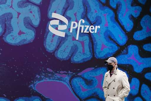 Pfizer stays the course on 2024 outlook after delivering better earnings than Wall Street forecast