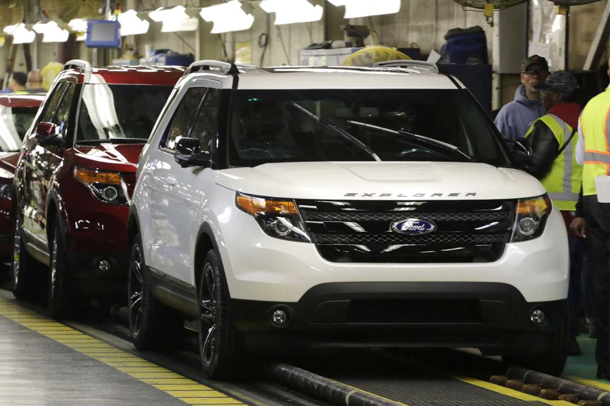 Ford to recall nearly 1.9 million Explorer SUVs to secure trim pieces