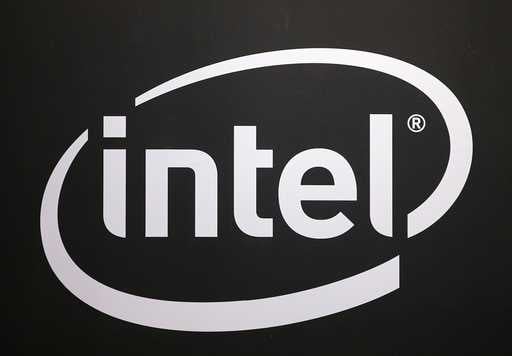 El logo de Intel en una feria empresarial en París, el 4 de noviembre del 2017