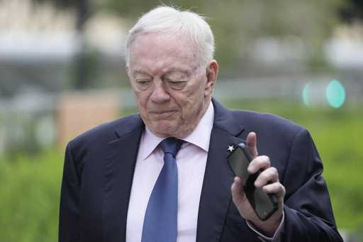 Dallas Cowboys owner Jerry Jones arrives at federal court Tuesday, June 18, 2024, in Los Angeles