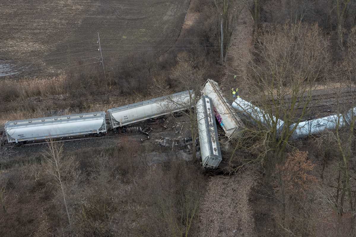 No hazardous materials spill in Michigan train derailment