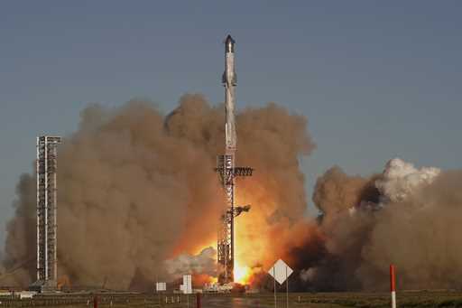 SpaceX's mega rocket Starship launches for a test flight from Starbase in Boca Chica, Texas, Thursd…