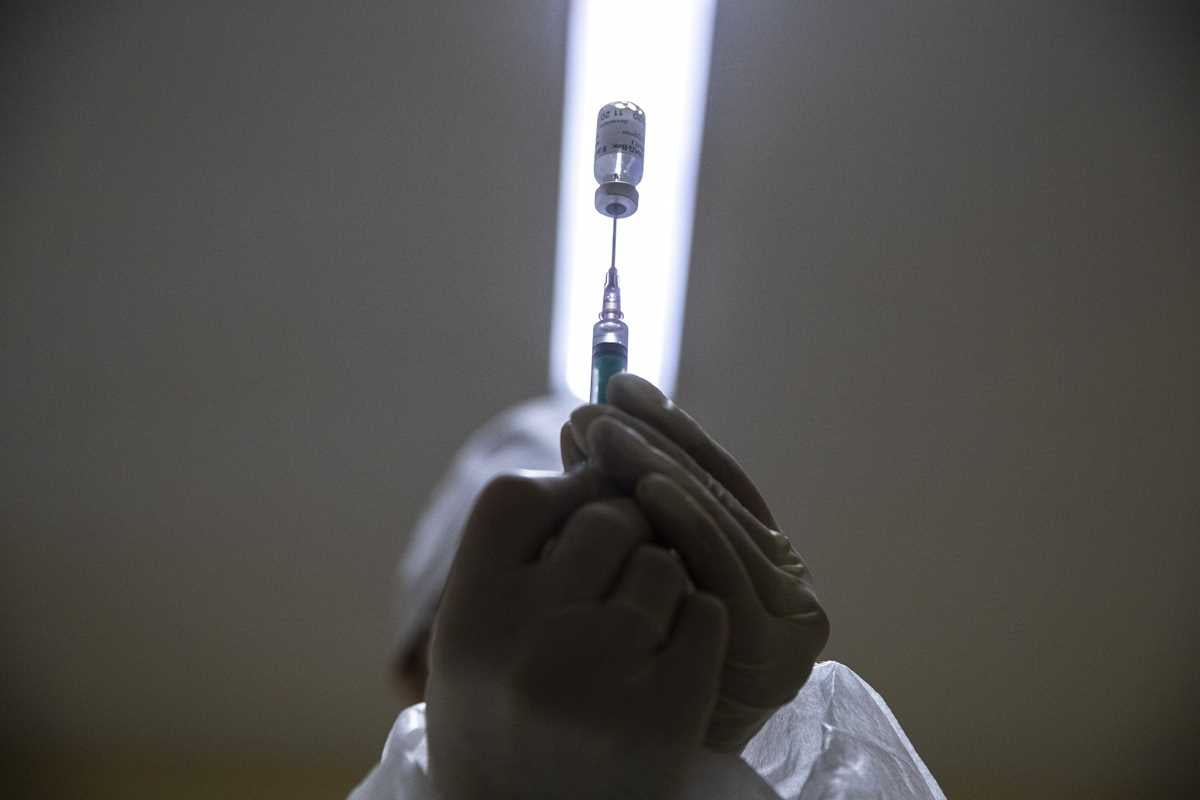 Study: Russia's Sputnik V vaccine appears safe, effective ...