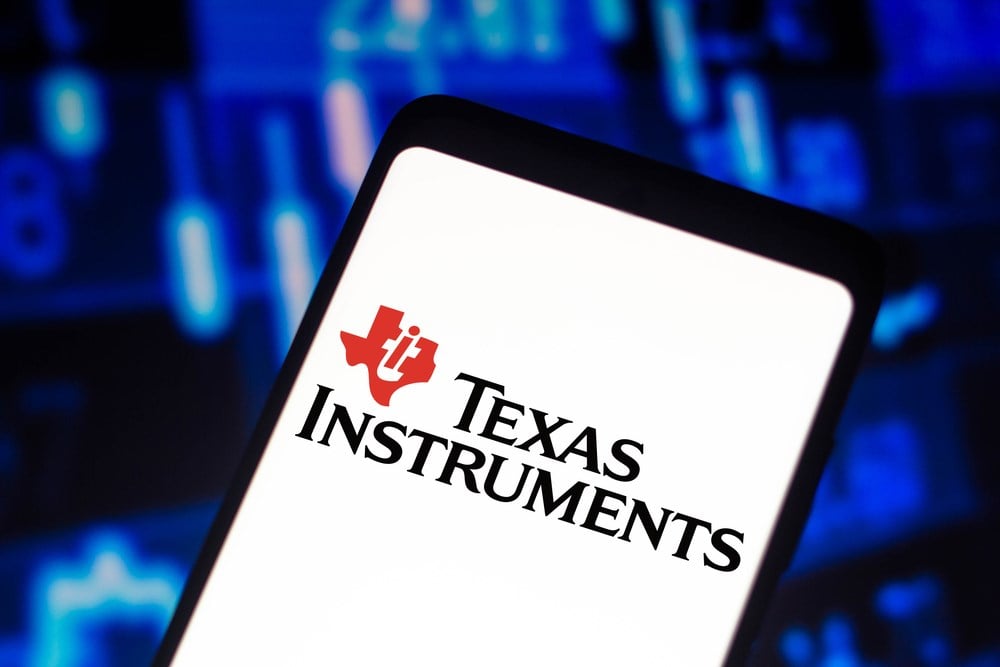 Texas Instruments stock outlook 