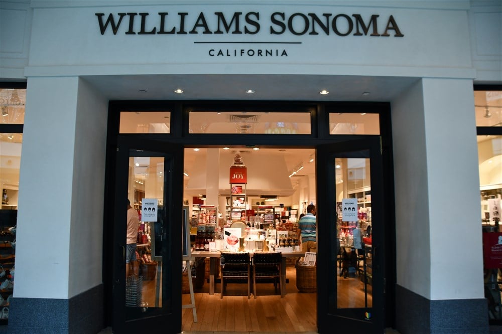 williams sonoma storefront in california