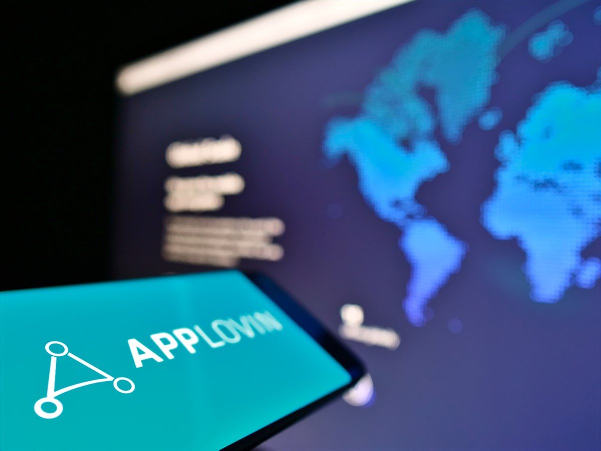 AppLovin stock breaks out: App'tizing momentum ahead