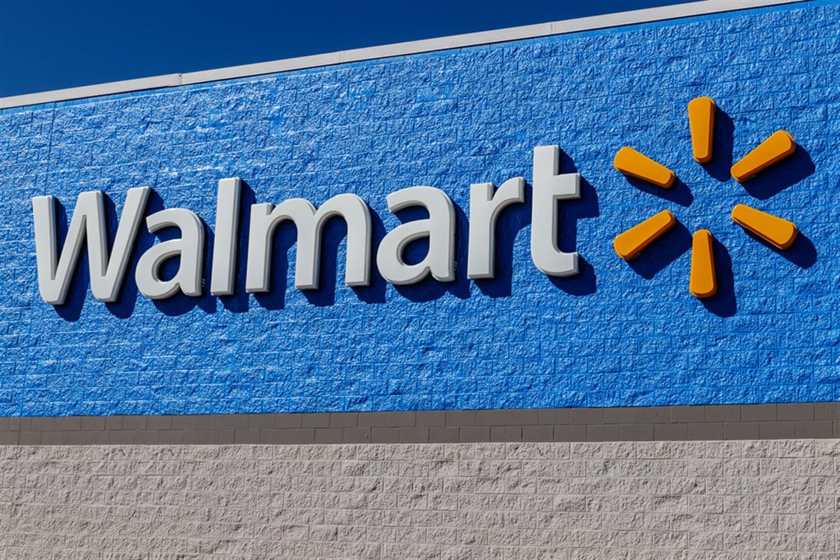 Walmart logo sign on Retail Location