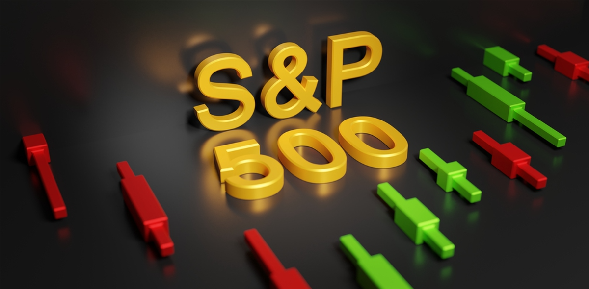 The gold S&P 500 stock index on a dark background with a chart of growth and fall from Japanese candlesticks, the concept of volatility in the forex market and the stock exchange, 3d rendering — Photo