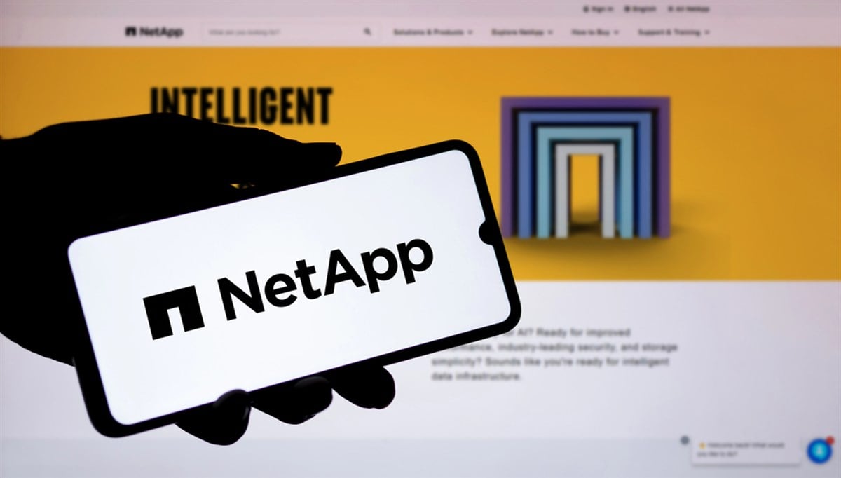 NetApp logo is displayed on smartphone. NetApp is a US company offering data storage, management, and cloud services to businesses.