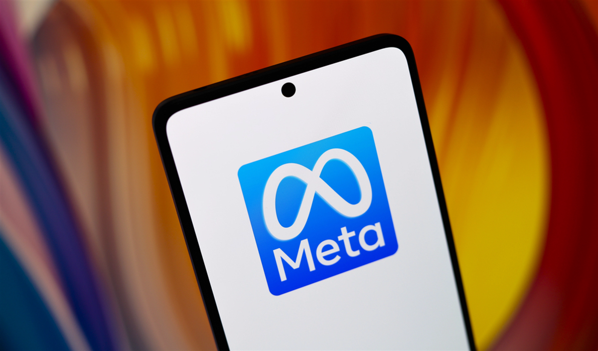 July 10, 2024, Paraguay. In this photo illustration, the logo of the social network Meta is displayed on the smartphone screen. Meta Platforms, Inc. is an American technology and social media conglomerate — Stock Editorial Photography