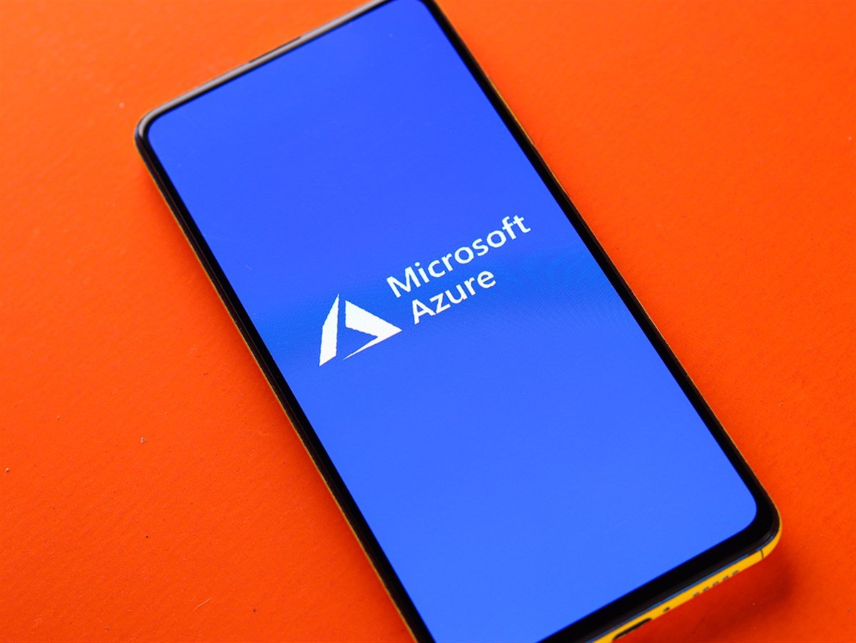 West Bangal, India - November 11, 2021 : Microsoft Azure logo on phone screen stock image. - Stock Editorial Photography