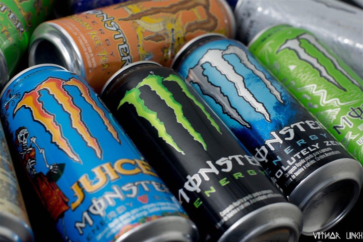 Photo of cans of energetic monster — Stock Editorial Photography