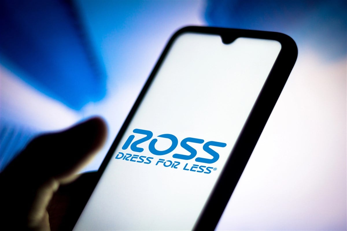 June 29, 2020, Brazil. In this photo illustration the Ross Stores logo seen displayed on a smartphone - Stock Editorial Photography