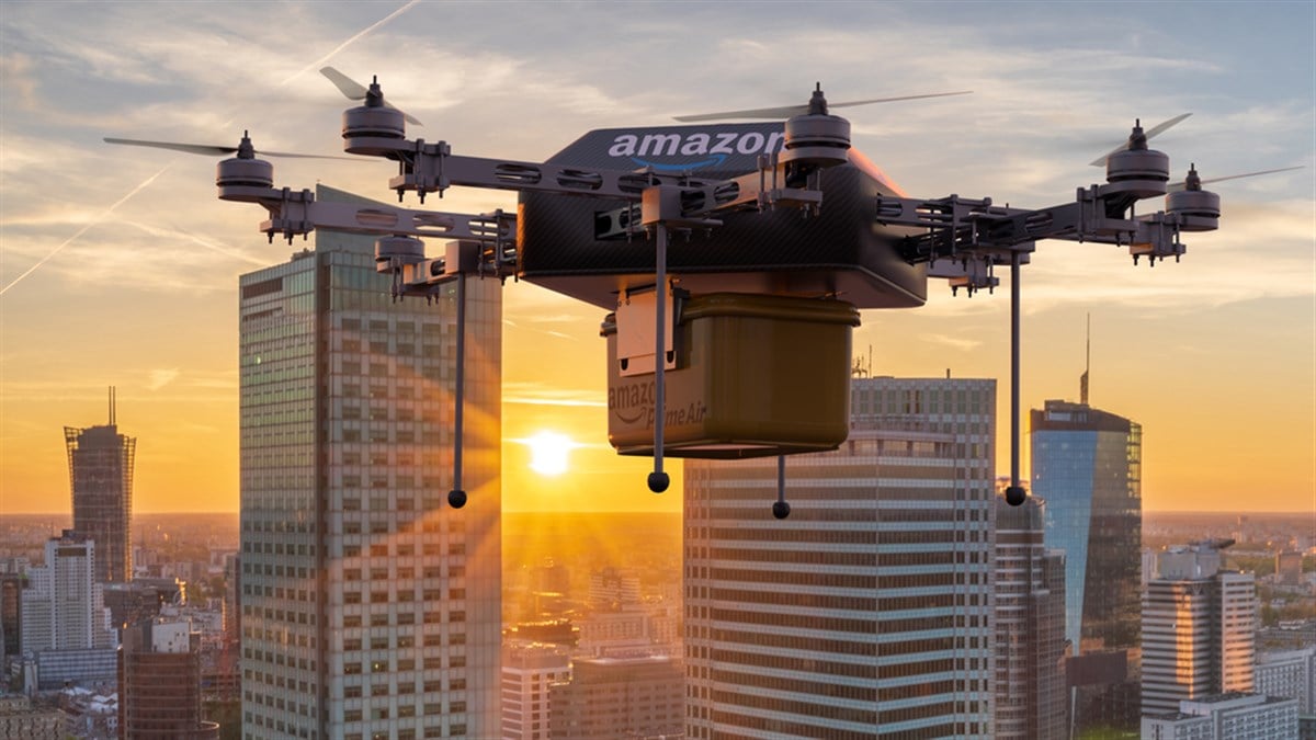 Amazon Prime Air Drone delivering a parcel in the centre of a modern city