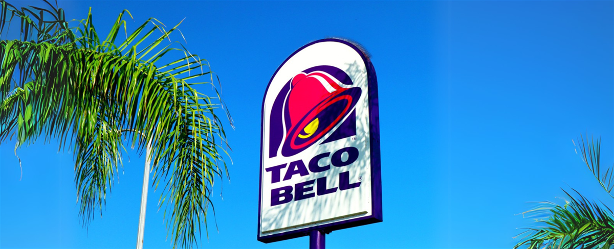 Taco Bell restaurant sign