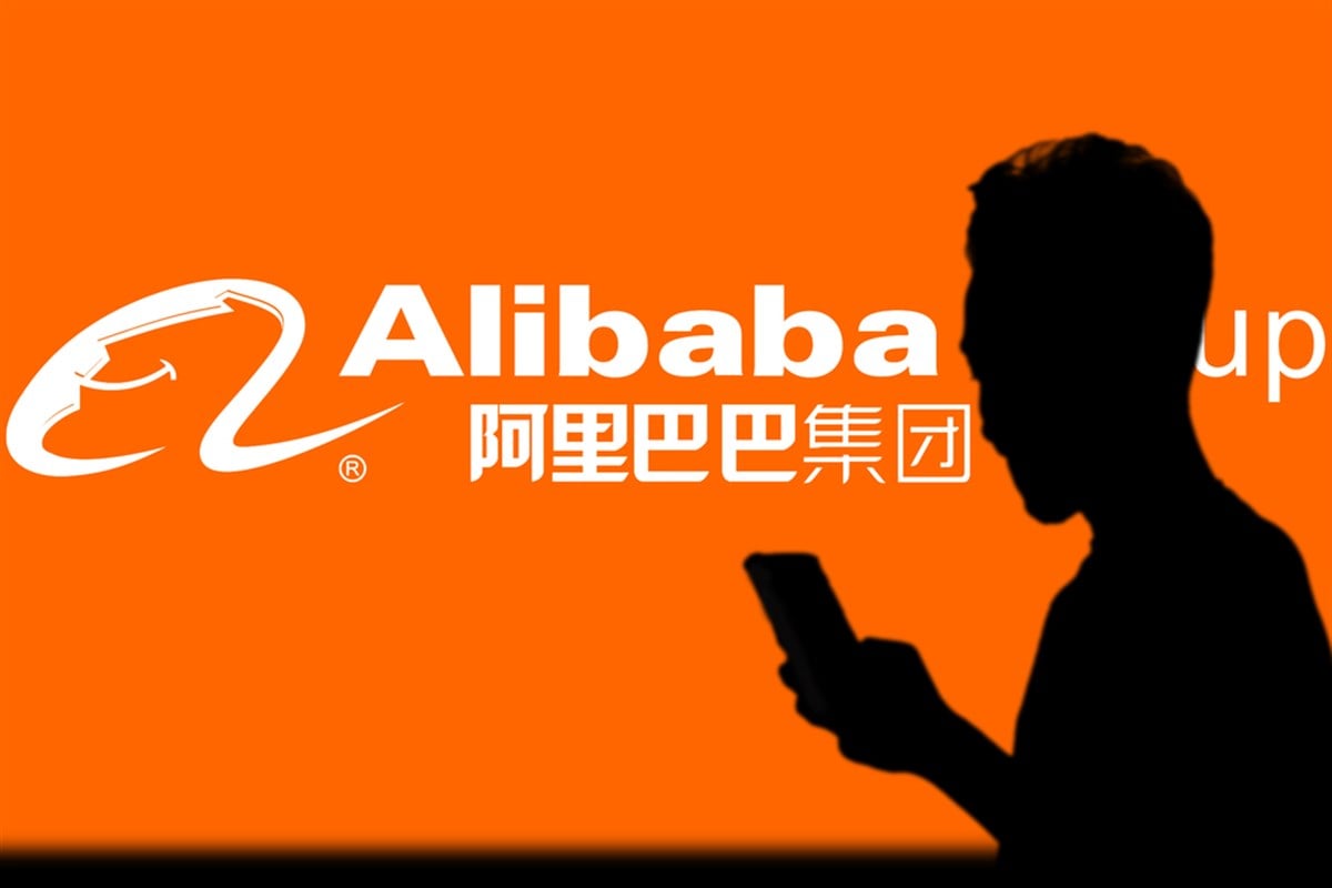 Dhaka,Bangladesh 11 Oct 2024:Alibaba group logo displayed on a smartphone. — Stock Editorial Photography