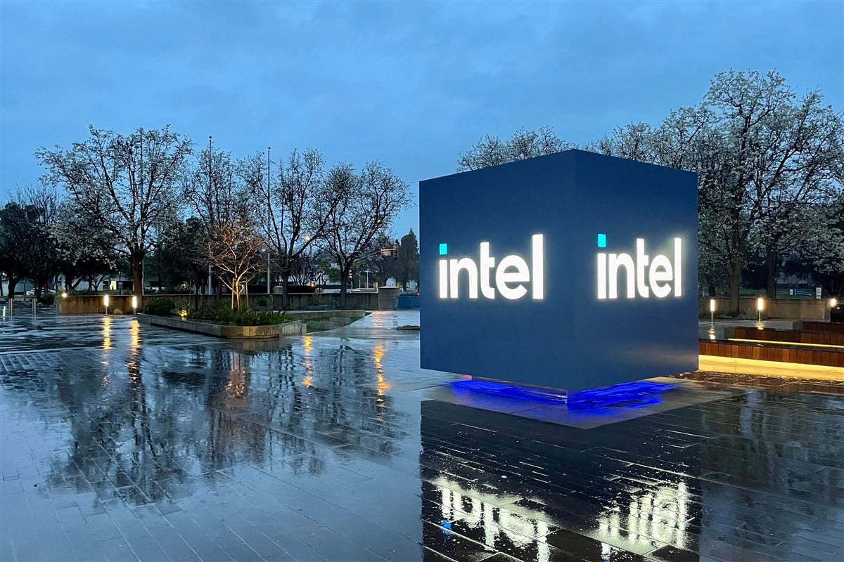 The Robert Noyce Building in Santa Clara, California, is the headquarters for the Intel Corporation. (Credit: Intel Corporation)