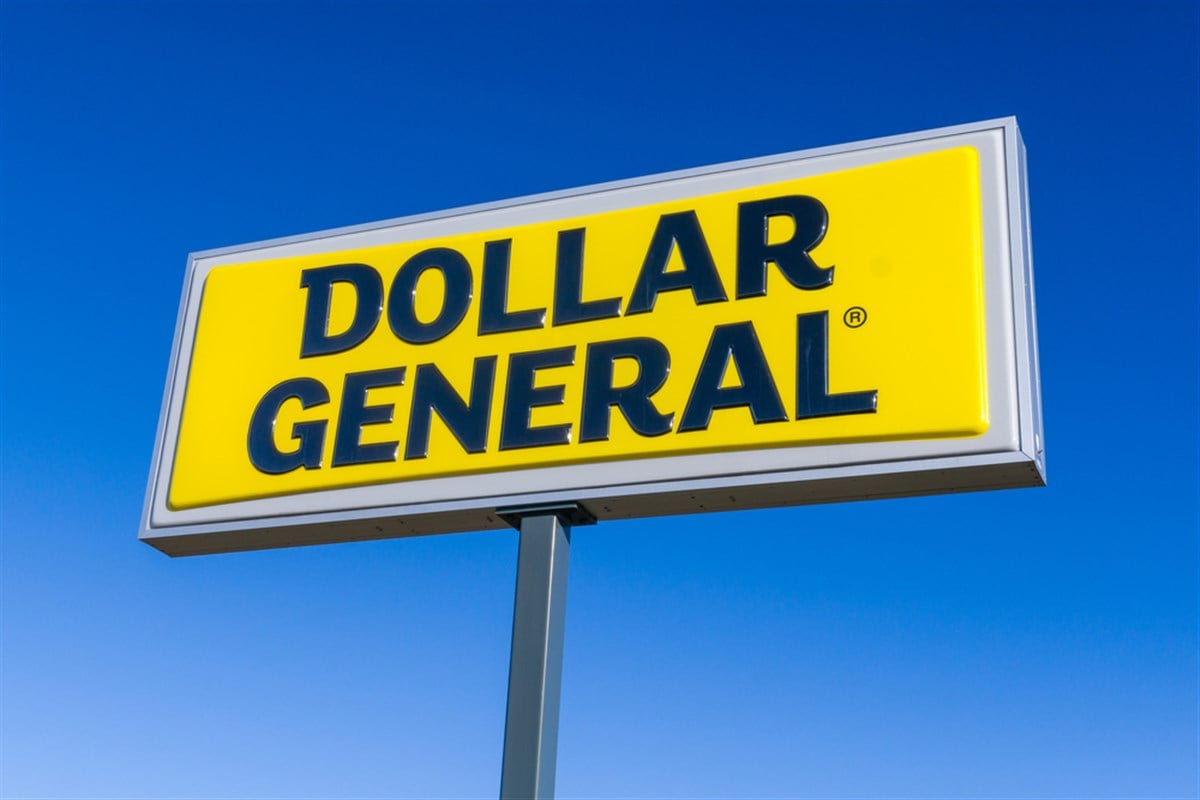 Is Dollar General’s Strength Forecasting Economic Weakness?