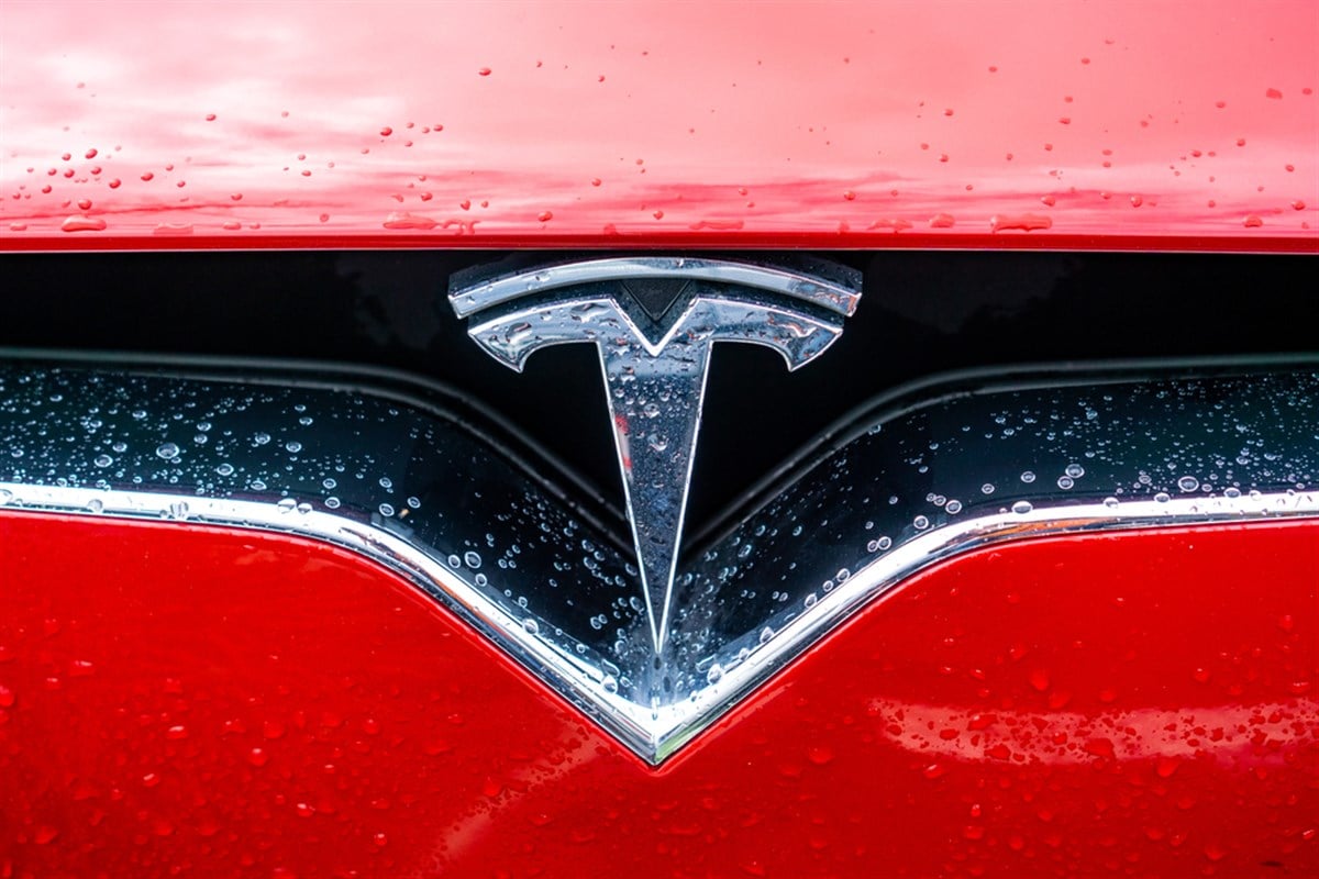 Is it Time to Short Tesla Stock ? (NASDAQ: TSLA) 