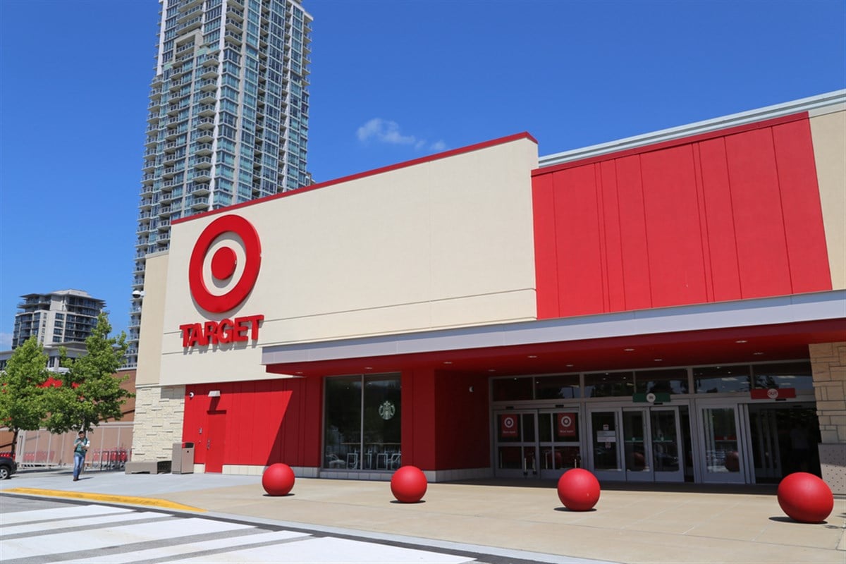 Target (NYSE:TGT) Hits the Bullseye With Mammoth Holiday Shopping Win