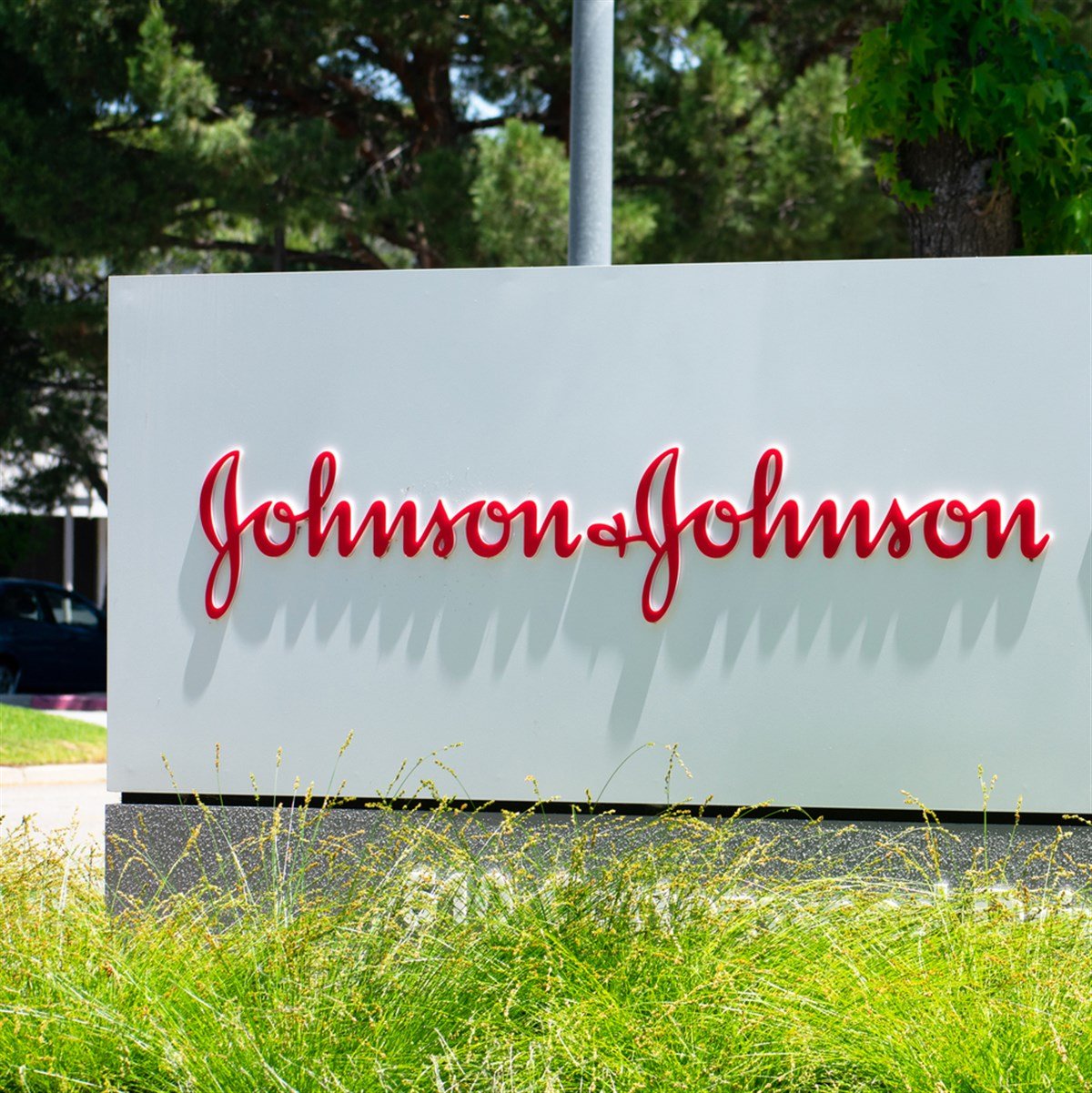 Dividend King Johnson & Johnson Is Ready To Scale New Highs