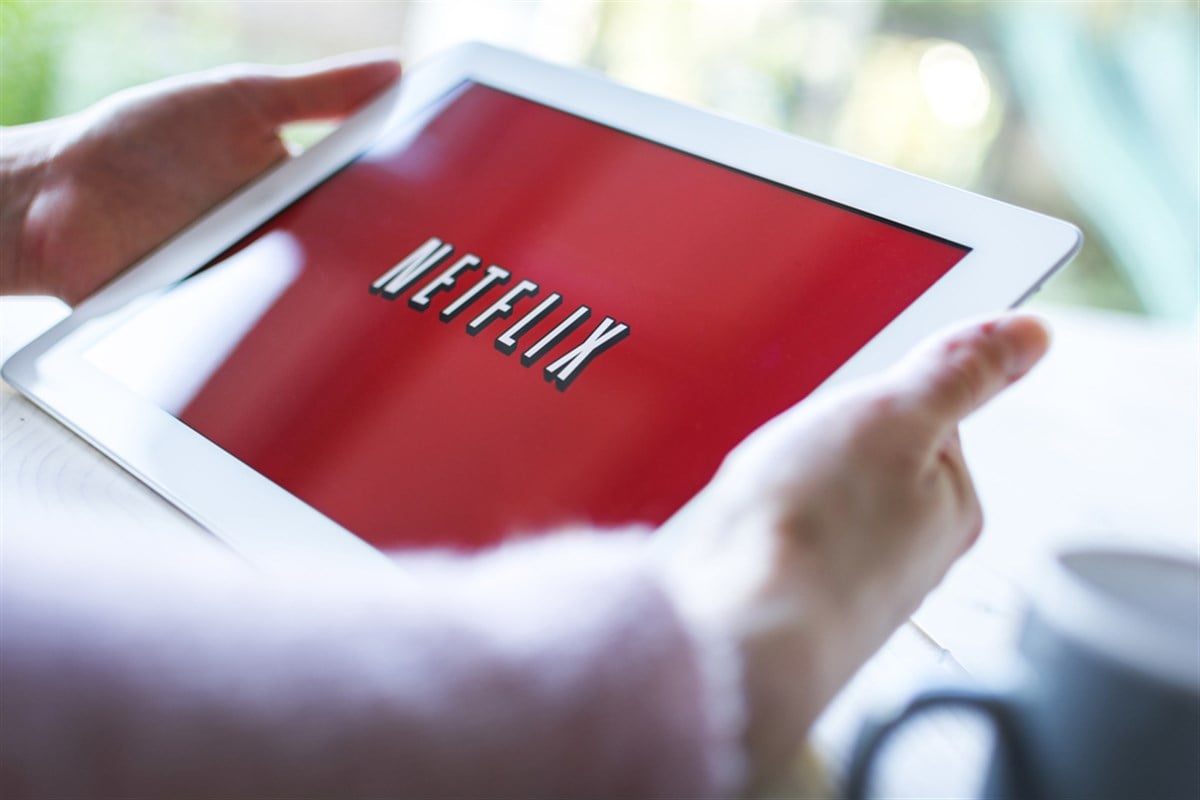 How To Play Netflix (NASDAQ: NFLX) Earnings 