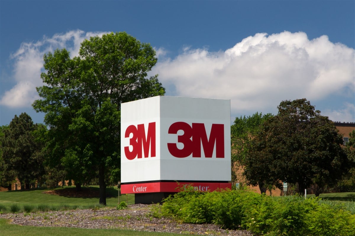 3M 's (MMM) First Quarter Results Boost Shares Amid Strong Mask Sales