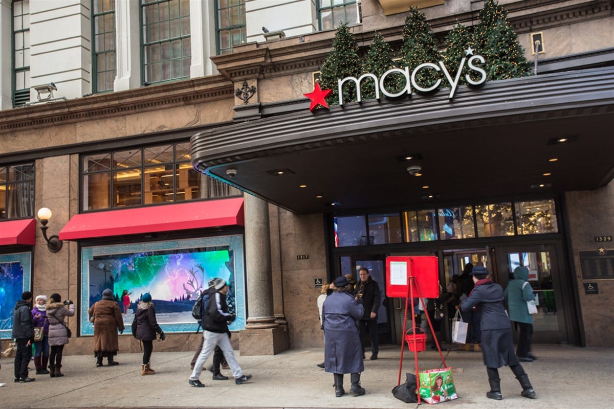 Macy's (NYSE: M) Catches Its First Upgrade Since Before COVID-19