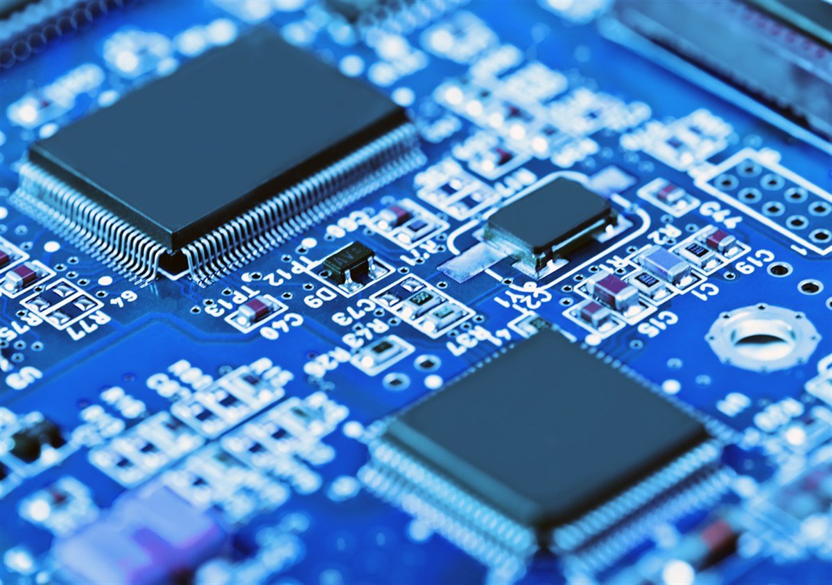 3 Semiconductor Stocks to Buy on Pullbacks