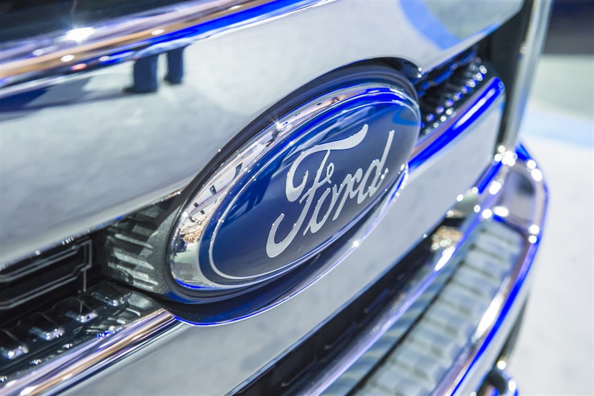 Ford Falls Despite Optimistic Outlook&nbsp;