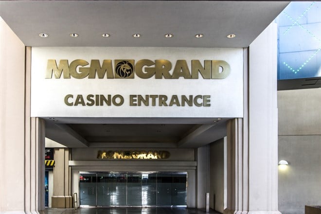 MGM stock price 