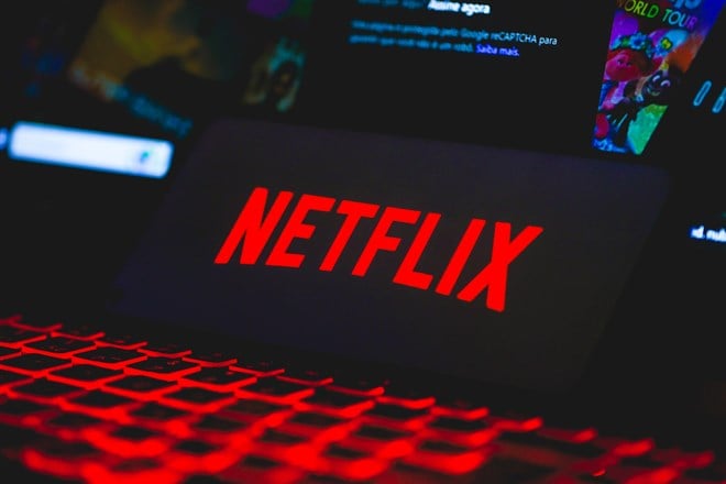 Netflix stock price outlook 