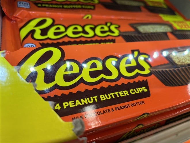 Hershey stock presents investors a sweet buy-the-dip opportunity