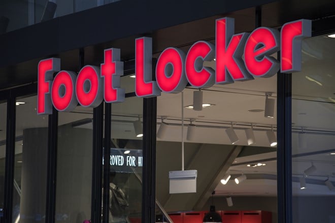 Foot Locker store front logo