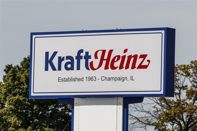 Kraft Heinz Company logo sign at manufacturing plant