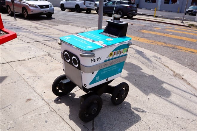 serve robotics delivery robot