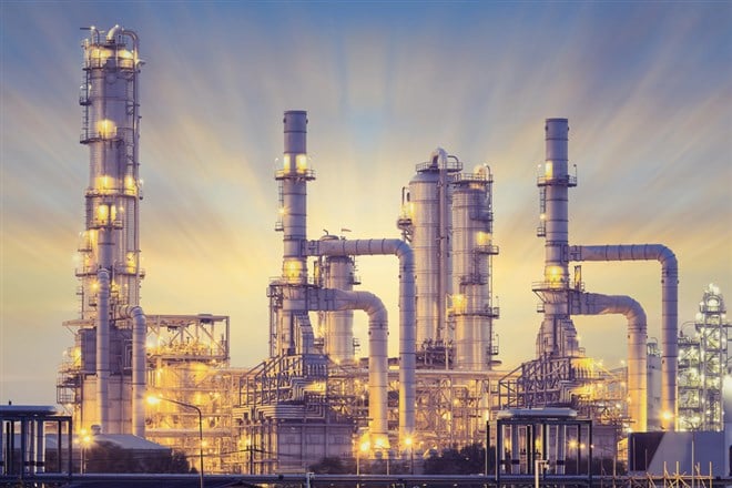 oil plant refinery stock image