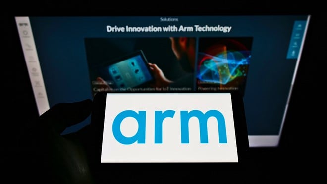 Arm Holdings: Does the 42% Drop Signal an AI Buying Opportunity?