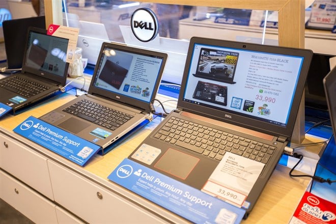 Is Dell's Stock Plunge a Once-in-a-Lifetime Buying Opportunity?