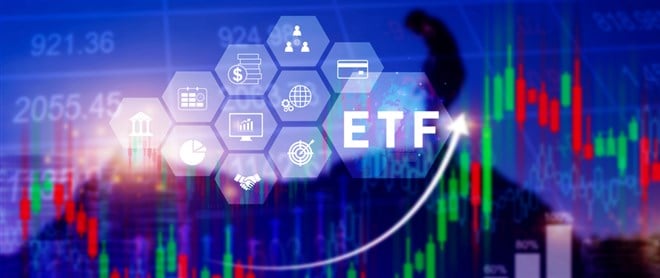 ETF investment concept, Exchange Traded Fund, ETF stock options and stock market index fund, Growing Wealth in the Financial Market. — Photo