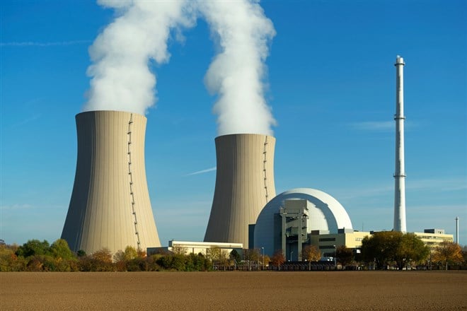 Nuclear power plant on the sky background — Photo