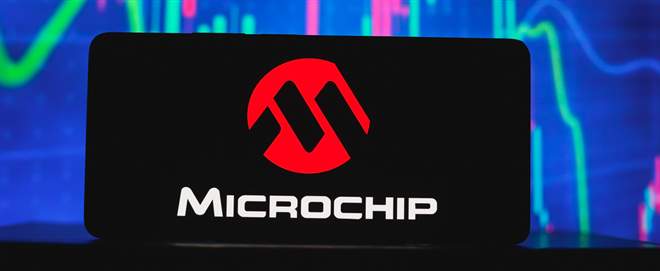 August 6, 2024, Paraguay. In this photo illustration, the Microchip Technology Inc. logo is displayed on a smartphone screen — Stock Editorial Photography