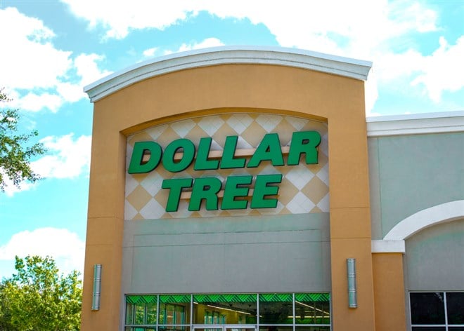 November 2, 2023: Dollar Tree Discount Store. Dollar Tree offers a variety mix of various products for a dollar. Green Sign logo on storefront exterior with blue sky background. Ocala, Florida USA