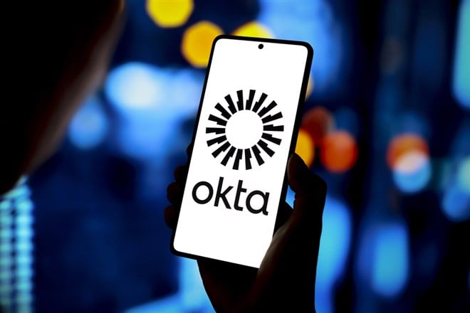 August 30, 2024, Paraguay. In this photo illustration, the Okta, Inc. logo is displayed on a smartphone screen — Stock Editorial Photography