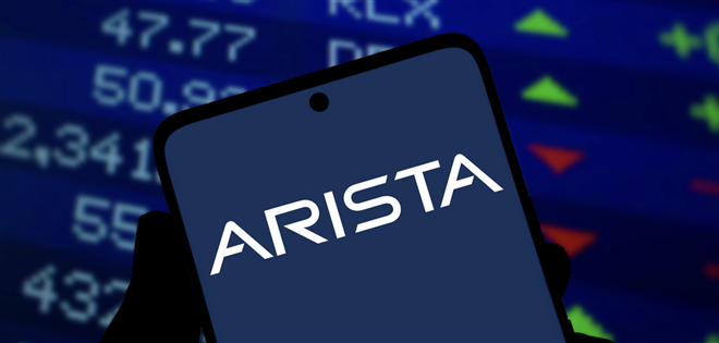 Dhaka, Bangladesh- 14 Nov 2024: Arista logo is displayed on smartphone. Arista Networks Inc is an computer networking company. — Stock Editorial Photography